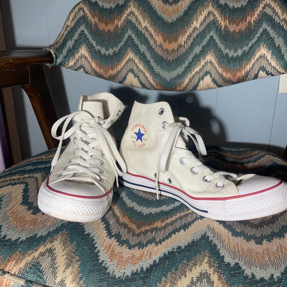White/Cream High Top Converse All Star Sneakers